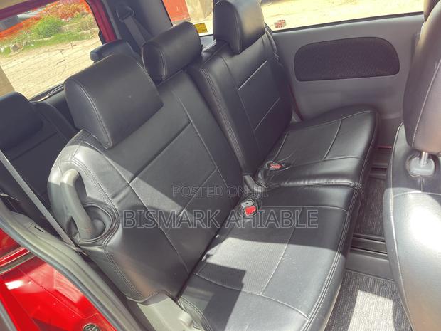 Toyota Sienta 1.5 FWD 2013 Red