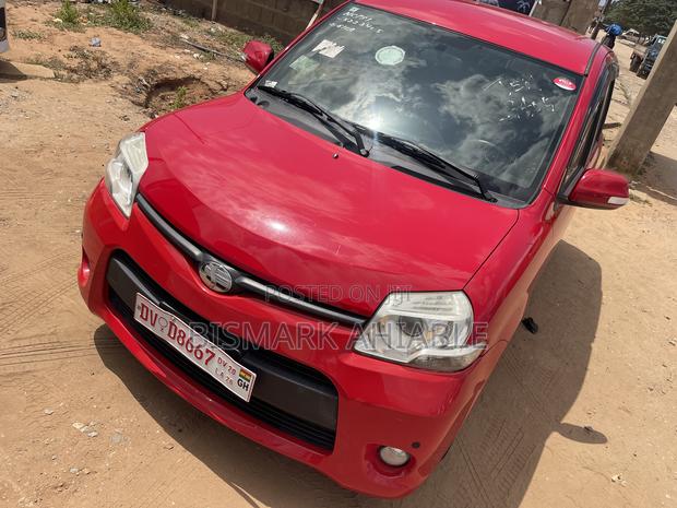 Toyota Sienta 1.5 FWD 2013 Red