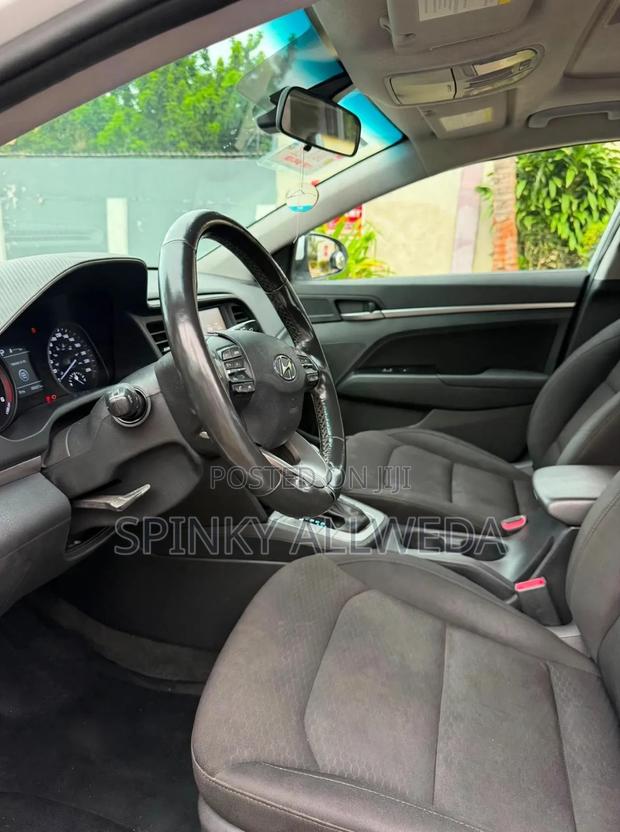 Hyundai Elantra 2020 White
