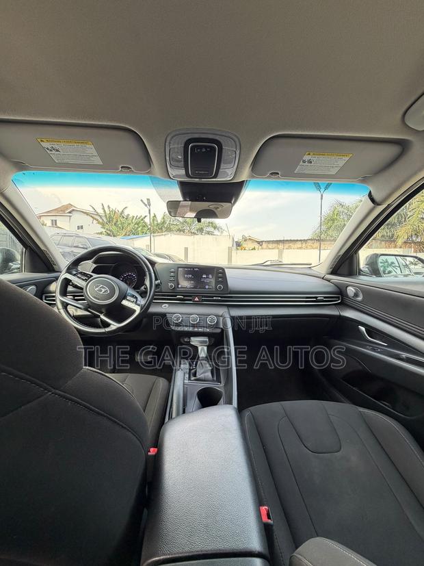 Hyundai Elantra SEL 2021 Black