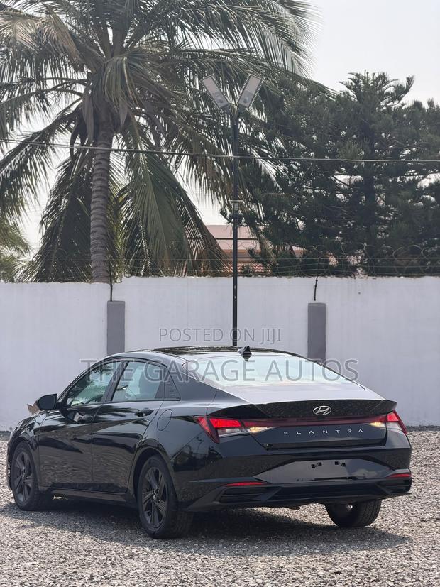 Hyundai Elantra SEL 2021 Black