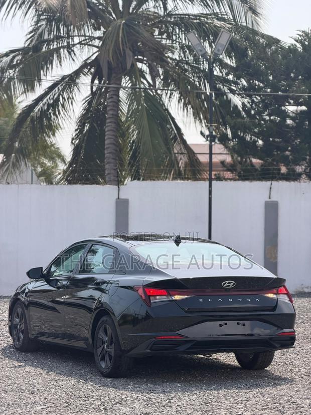 Hyundai Elantra SEL 2021 Black