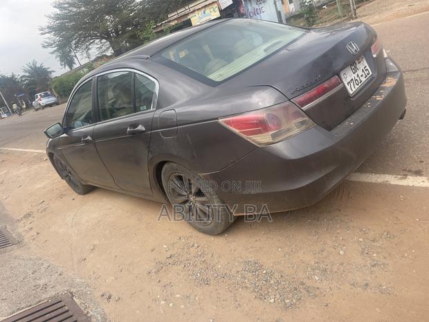 Honda Accord 2011 Gray