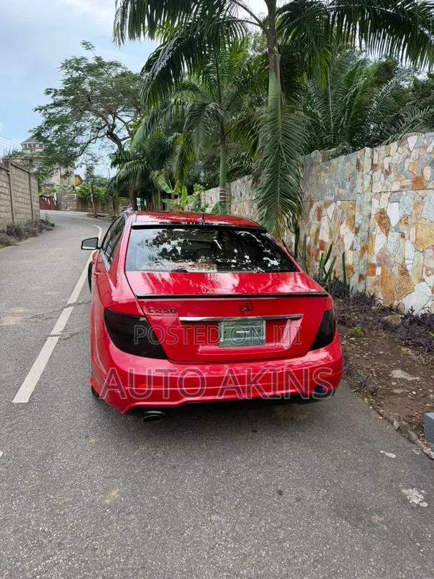 Mercedes-Benz C250 2014 Red