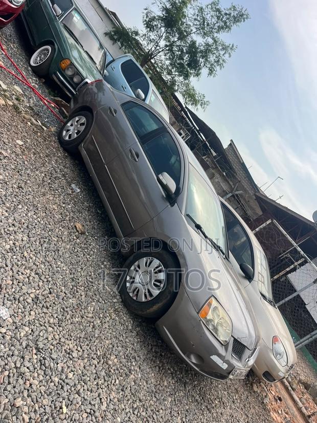 Mitsubishi Galant 2009 Gray