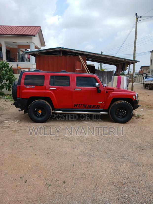 Hummer H3 2007 Red