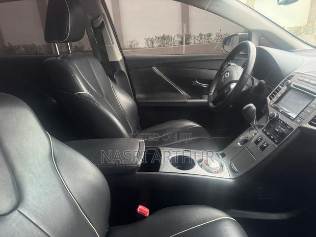 Toyota Venza XLE 2015 Silver