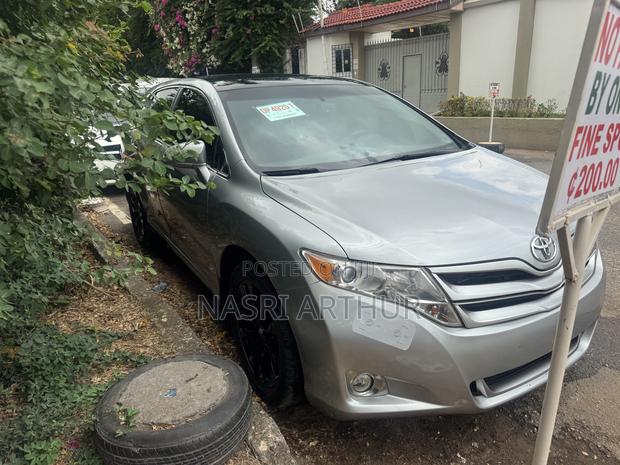 Toyota Venza XLE 2015 Silver