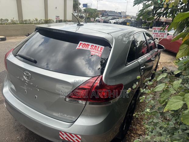 Toyota Venza XLE 2015 Silver