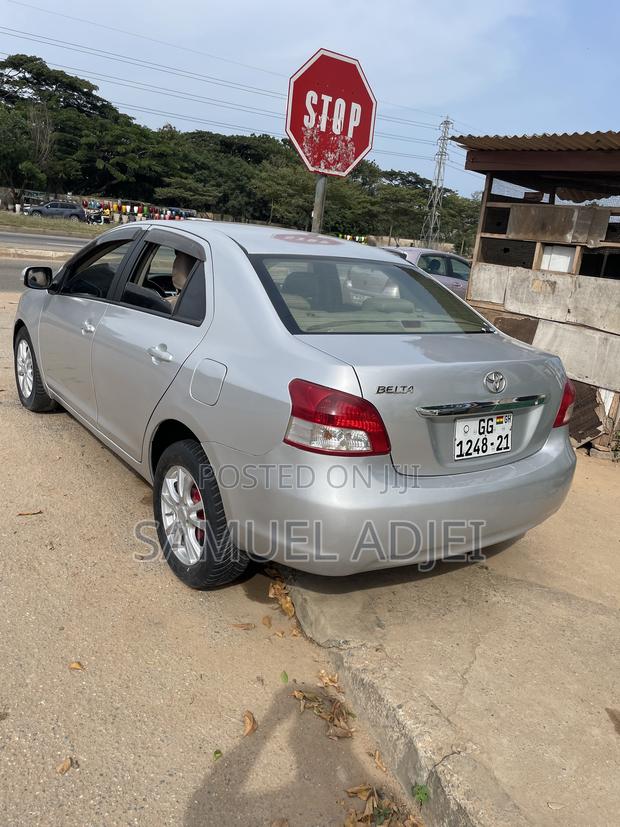 Toyota Belta 2010 Silver