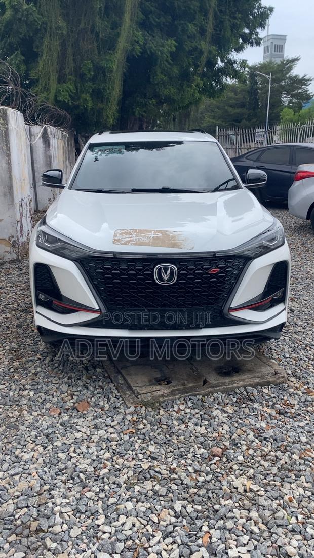 Changan UNI-V 1.5 Petrol FWD 2022 White