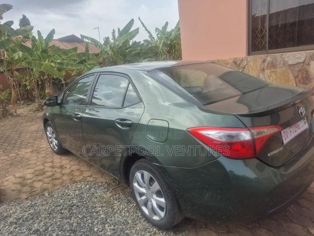 Toyota Corolla 2015 Green