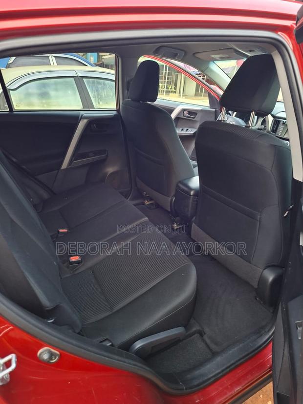 Toyota RAV4 2017 Red