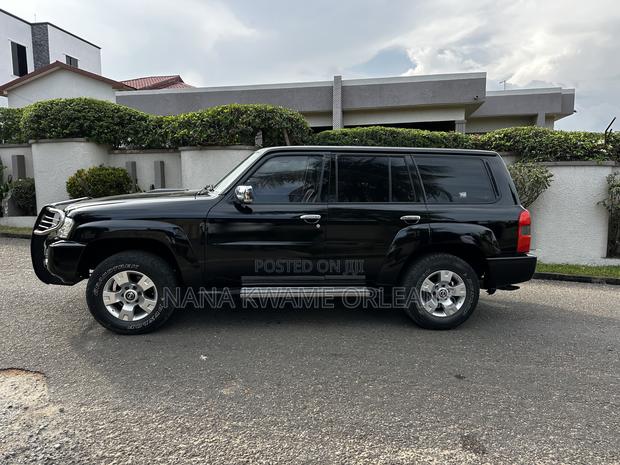 Nissan Patrol 2015 Black