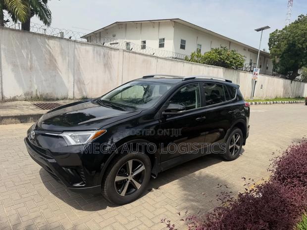 Toyota RAV4 LE AWD (2.5L 4cyl 6A) 2017 Black