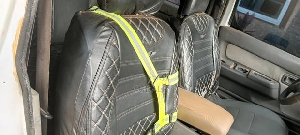 Nissan Pick-Up 2009 Off white