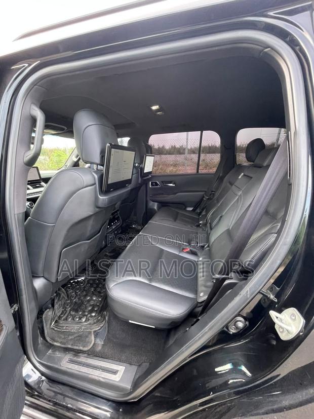 Toyota Land Cruiser 2024 Black