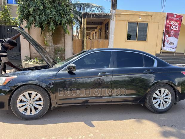Honda Accord 2012 Black