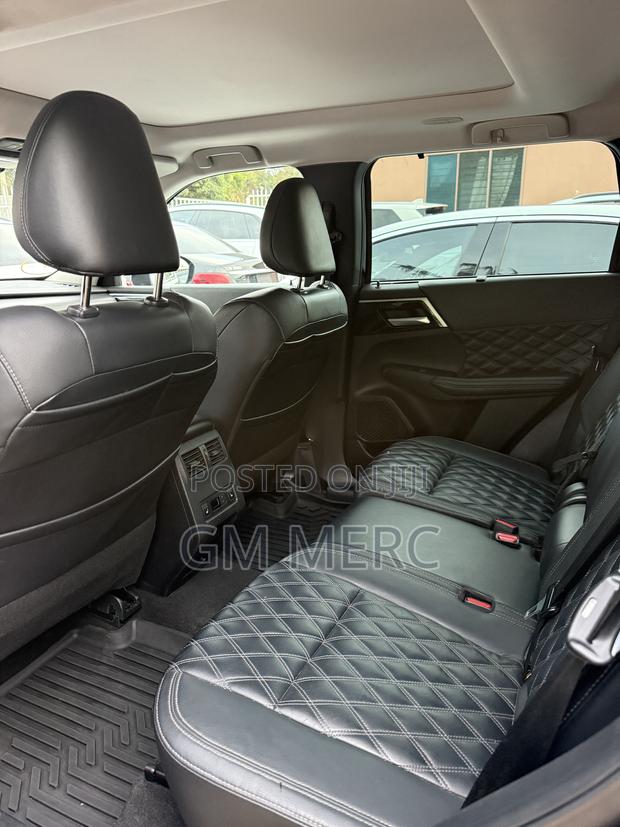 Mitsubishi Outlander 2024 Black