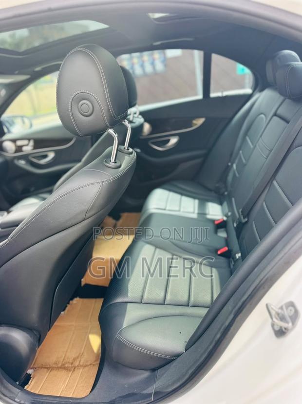 Mercedes-Benz C300 2021 White