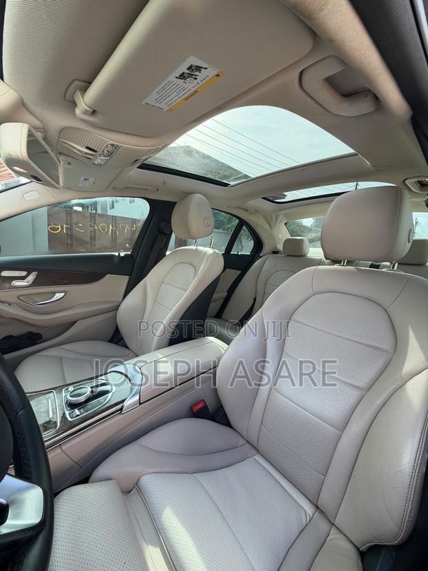 Mercedes-Benz C300 2017 Black