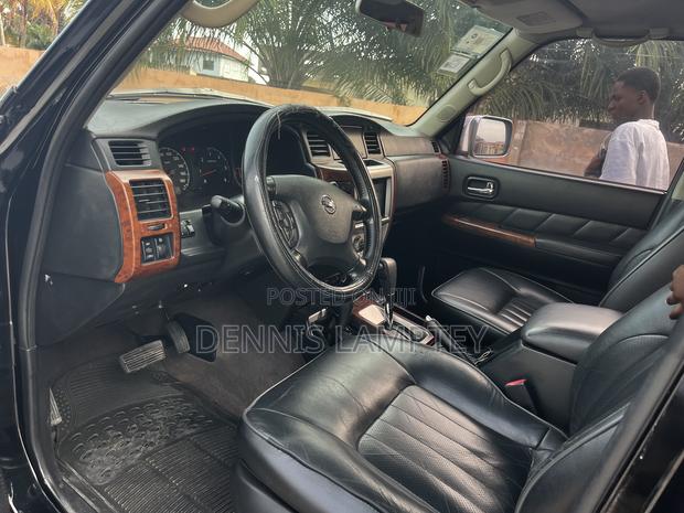 Nissan Patrol 2016 Black