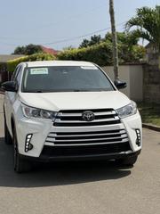 Toyota Highlander LE 2019 White for sale