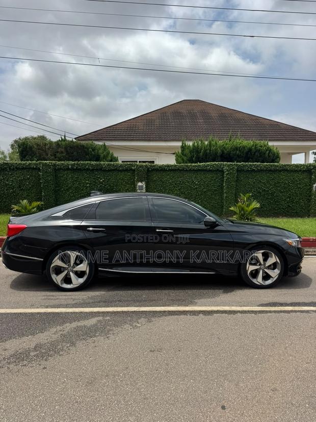 Honda Accord Touring 2018 Black