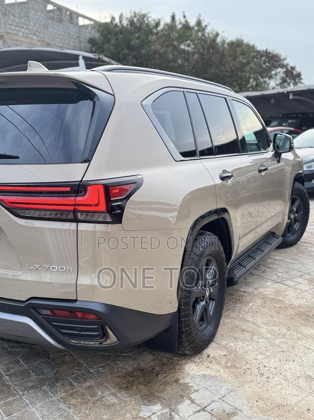New Lexus LX 700h 2025 Ivory