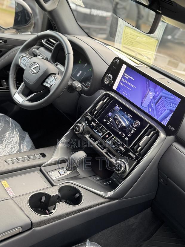 New Lexus LX 700h 2025 Ivory