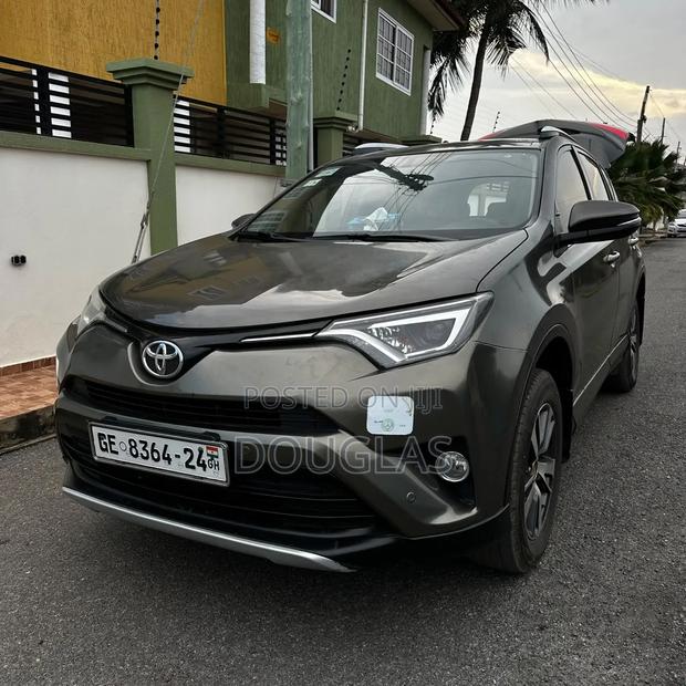 Toyota RAV4 2016 Brown
