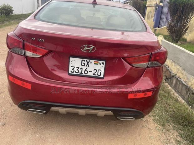 Hyundai Elantra 2013