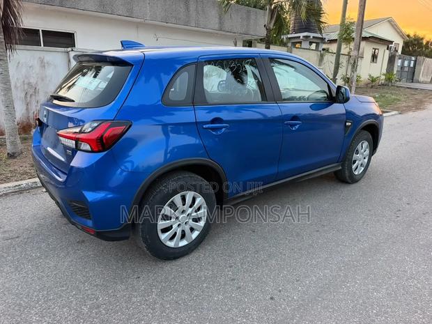 Mitsubishi Outlander Sport 2021 Blue