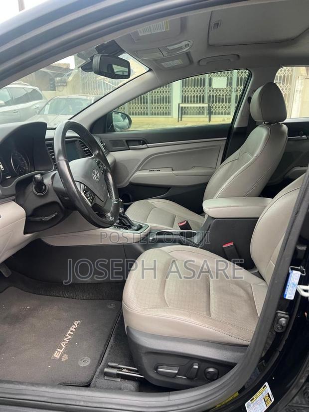 Hyundai Elantra Limited 2018 Black