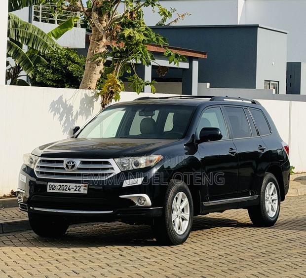Toyota Highlander 2013 Blue