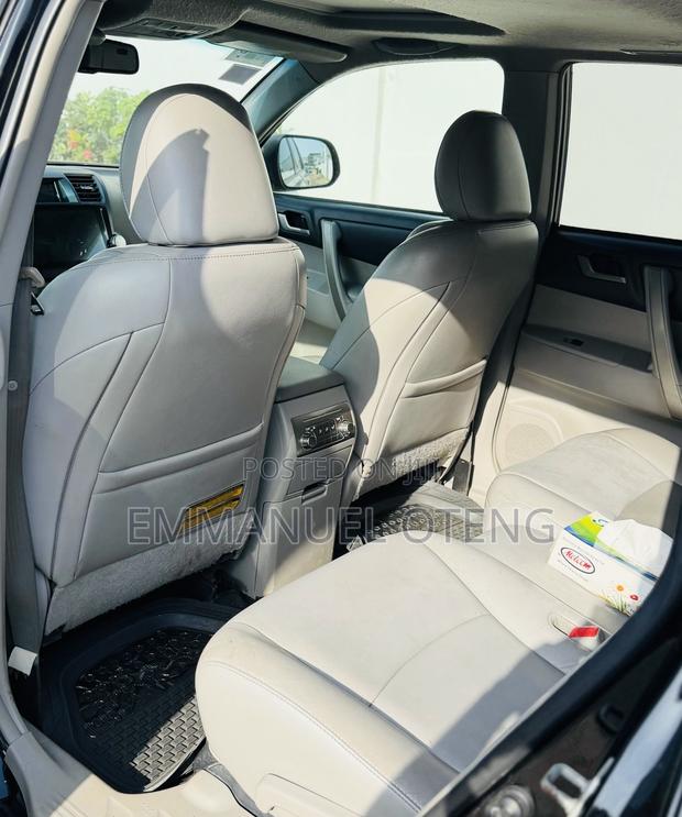 Toyota Highlander 2013 Blue