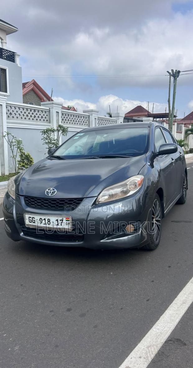 Toyota Matrix 2010 Gray