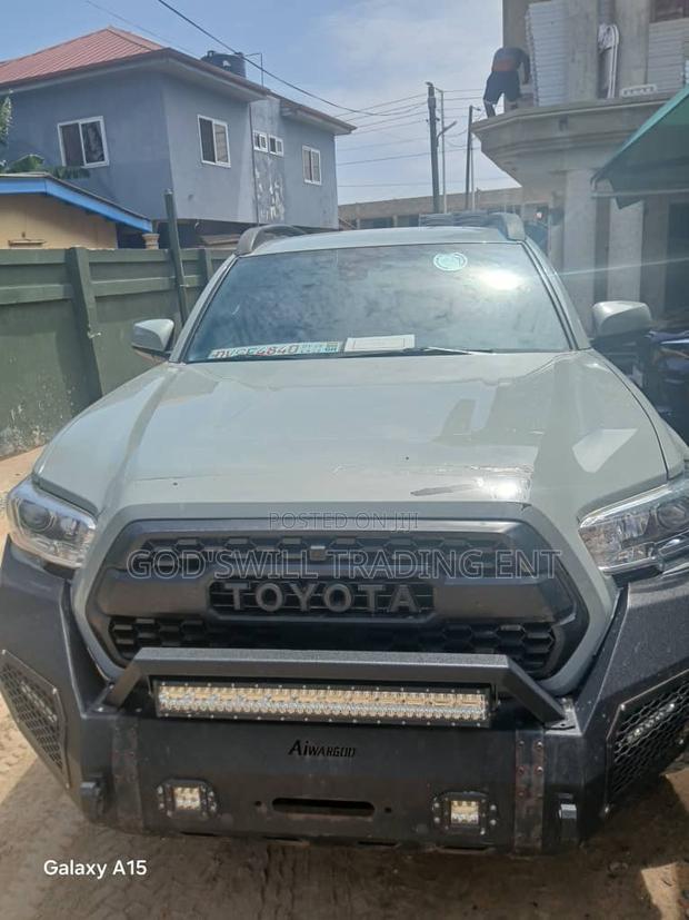 Toyota Tacoma TRD Off Road 2022 Gray