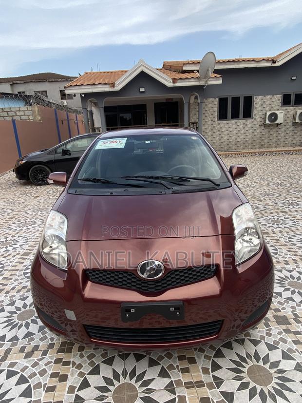 Toyota Vitz 2010 Burgundy