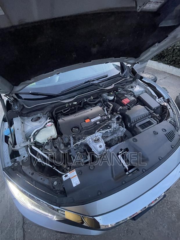 Honda Civic LX Sedan 2018 Silver