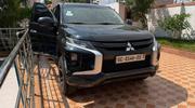 Mitsubishi L200 Club Cab 2.4 154hp 4WD 2019 Black for sale