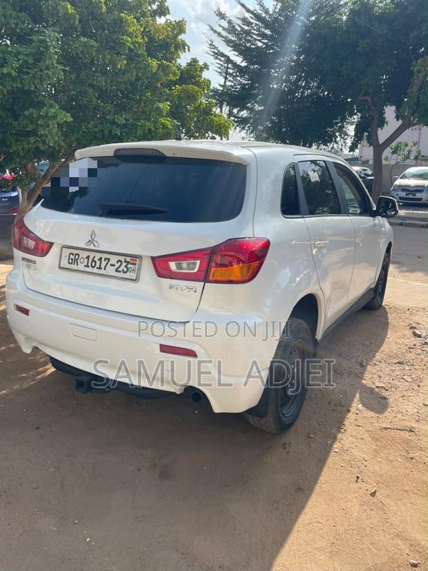 Mitsubishi Outlander 2016 White