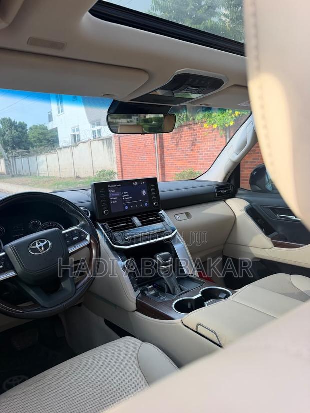 Toyota Land Cruiser 3.5 Petrol 4WD 2022 Black