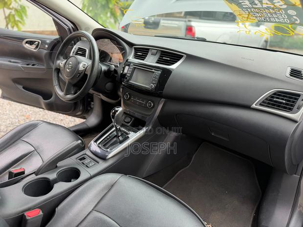 Nissan Sentra SR 2016 Gray