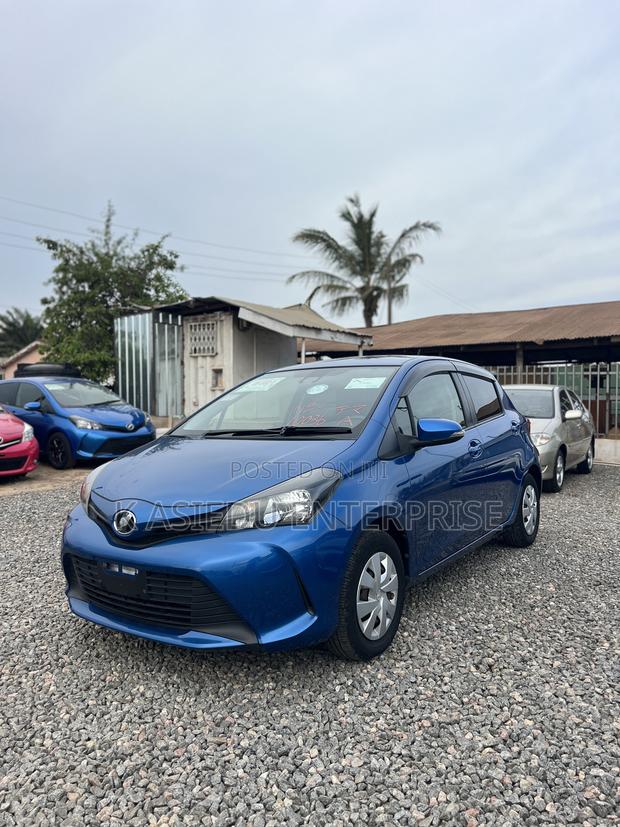 Toyota Vitz 1.3 AWD 3dr 2015 Blue