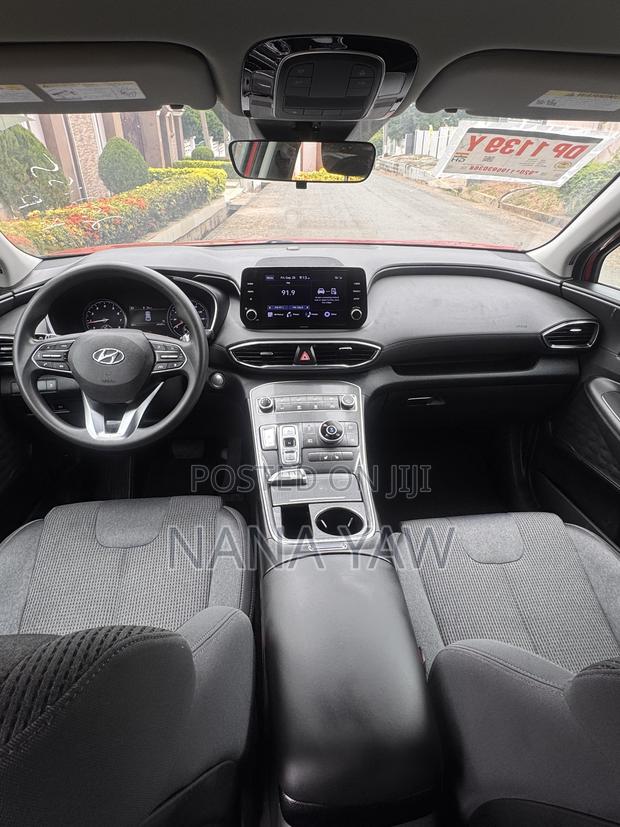 Hyundai Santa Fe SE (4 styles) 2022 Red
