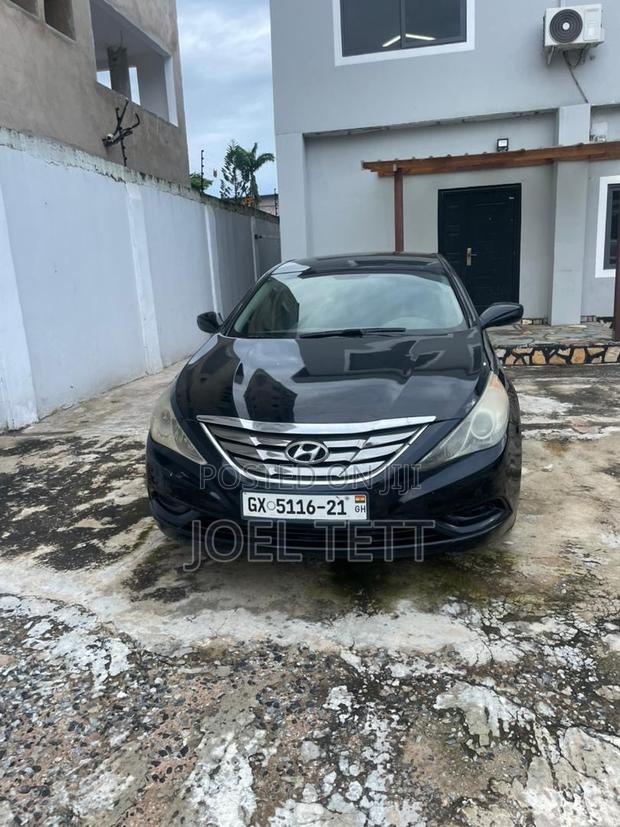 Hyundai Sonata 2011 Black