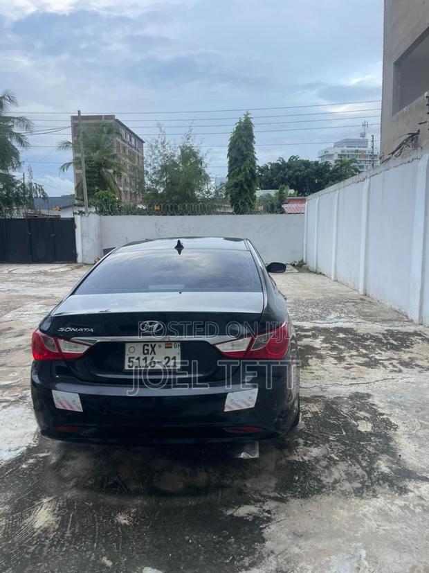 Hyundai Sonata 2011 Black