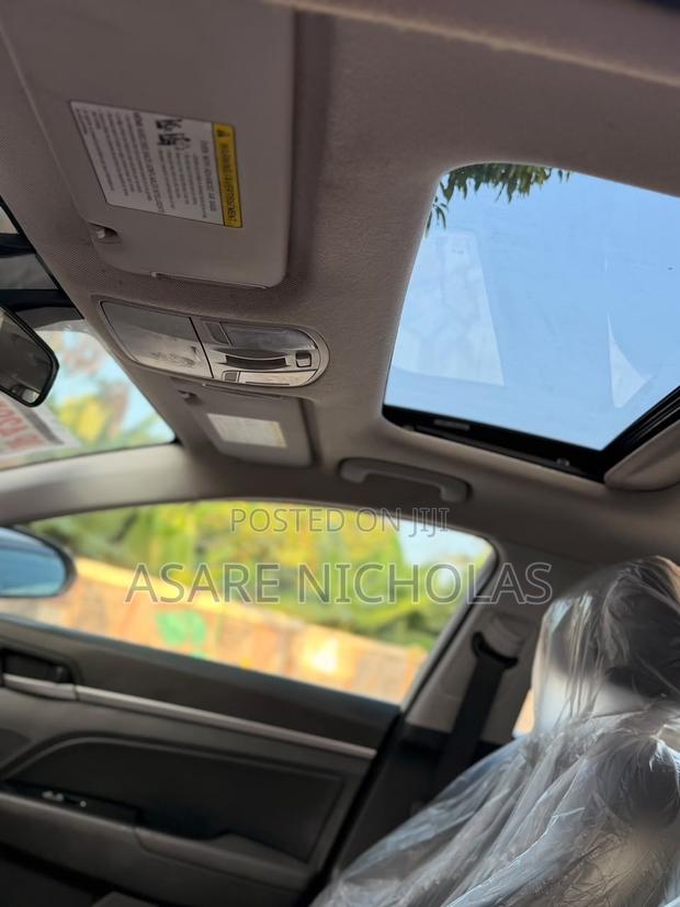 Hyundai Elantra 2018 White