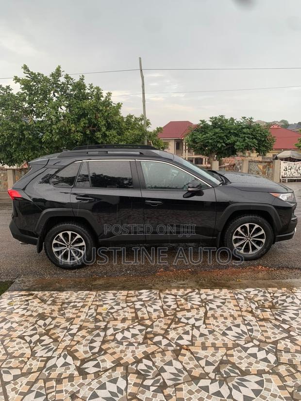 Toyota RAV4 Adventure 2019 Black
